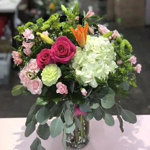 Teleflora&apos;s &apos;Blush Life Bouquet&apos; is perfect for any occasion