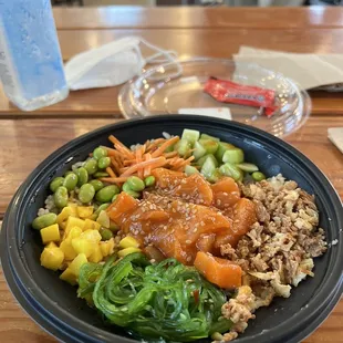 Salmon poke