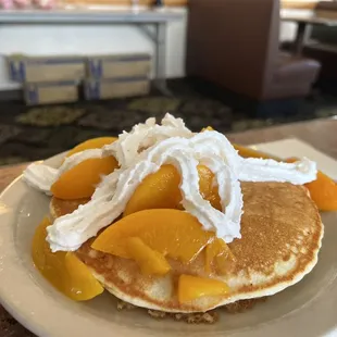 peaches and whipped cream