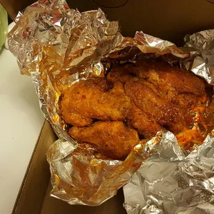 8 pc order of hot wings, $8.00