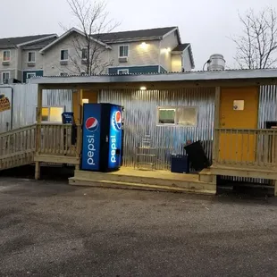 Caplinger's Seafood Kitchen to go!