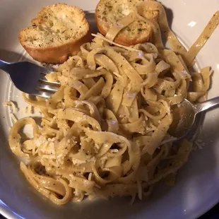 Black pepper fettuccine.  Delicious!