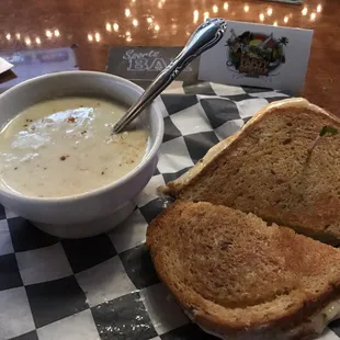 tasty-riffic crab chowder with grilled cheese