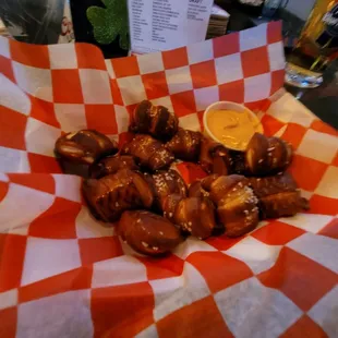 Pretzel bites with nacho cheese