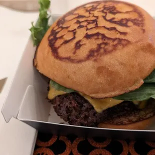 Capon 's Classic Burger