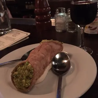 Pistachio Cannoli