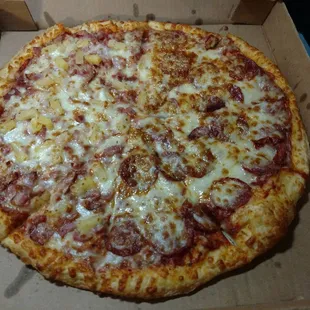 Half Hawaiian half pepperoni