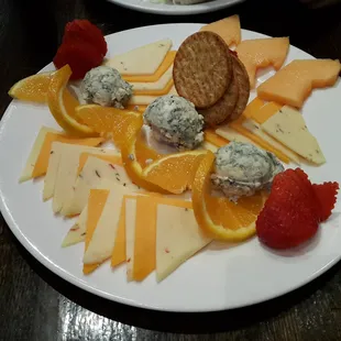 Pepperjack/Roquefort/Cheddar cheese platter.