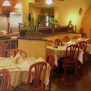 Photo from www.cappuccinoitalianbistro.com/