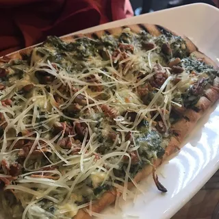 Spinach, Artichoke Hearts and Brie Pizza