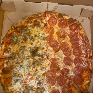 build your own - caramelized onion &amp; mushroom and double pepperoni w/ garlic