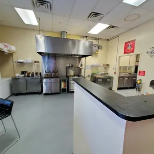 Jan 2021: The food is not prepared in this kitchen section