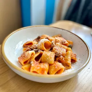 Mezzi Paccheri Al Ragu Napoletano