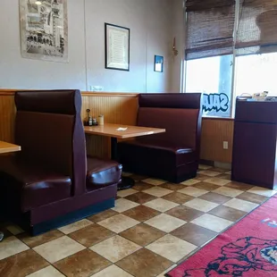 6 booths inside as well as 3 tables. Seating for 36 total
