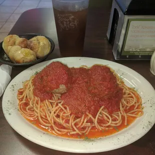 Spaghetti w great gravy
