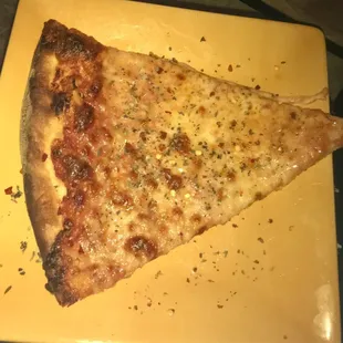 Regular well- done. Cheesy, crispy goodness, great pizza!