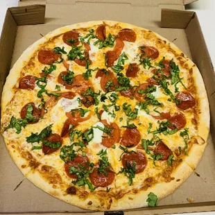 Thin Crust Large 14' Margherita Pizza with Pepperoni