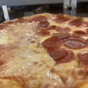 14&quot; Medium Cheese Pizza