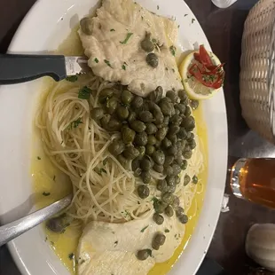 Chicken piccata (Very buttery W/ Lemon)