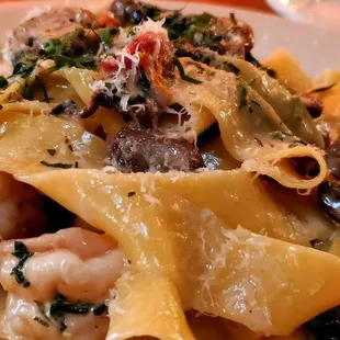 Pappardelle with shrimp and lemon-thyme cream sauce