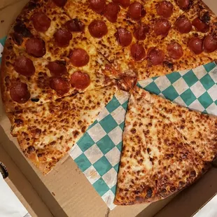 Extra Lg 1/2 cheese 1/2 pepperoni