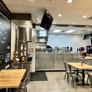 Inside the establishment, nice and clean.