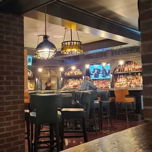 The bar was hopping earlier in the evening. I like how you can see it and it's bright but doesn't distract from your dining experience