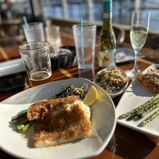 Blackened Catch Mahi-Mahi and Honey Rosemary Salmon with Asparagus