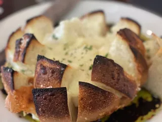 Matteo's Pizza & Bistro