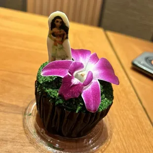 Yummy Moana Cupcake