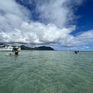 At the sandbar. Volleyball met set up
