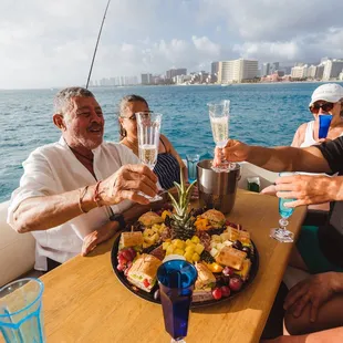 Waikiki Private Cruise