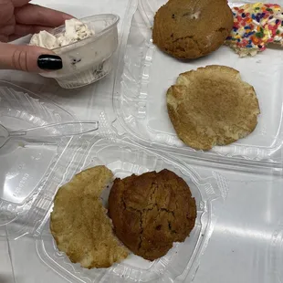 Shit cookies and ice cream that left bad taste in my mouth. Thanks for nothing