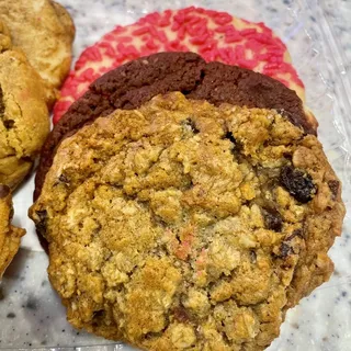 Oatmeal Raisin Cookie