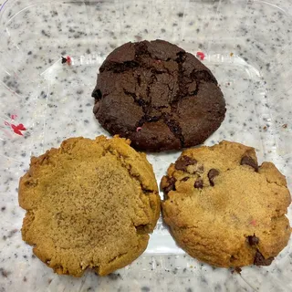 Double Chocolate Chip Cookie