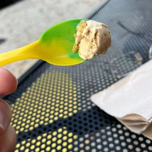 Spoons change color when they get cold from the ice cream