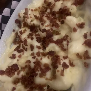 White cheddar mac &amp; cheese