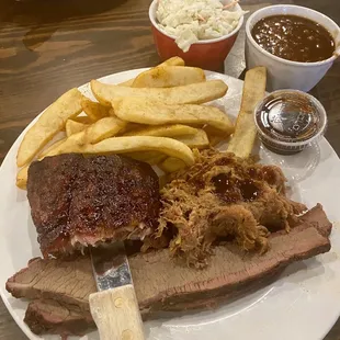 Sampler with show stopping ribs