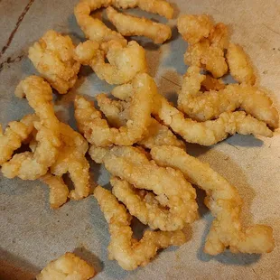 Fried clam appetizer $4.29, mostly breading, not worth the calories