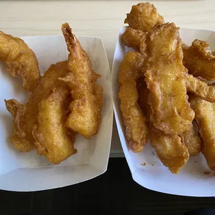 Fried prawns and fried calamari strips