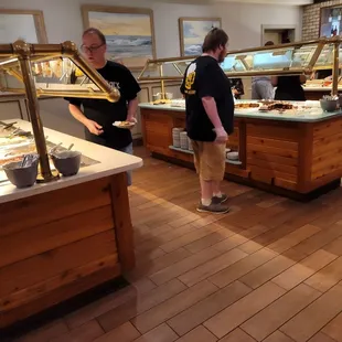 sushi and sashimi, interior