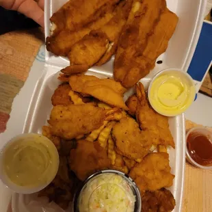 Seafood Platter B (fish, shrimp, scallops, oysters, fries, hushpuppies, coleslaw). $1 upcharge for flounder instead of whiting). Delicious.