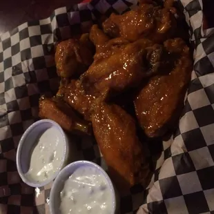 Buffalo wing app w/blue cheese, very delish