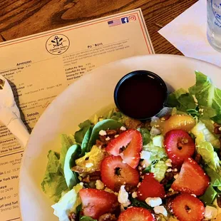 Strawberry Pecan Side Salad
