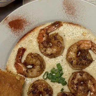 Gouda Cheese Shrimp and Grits