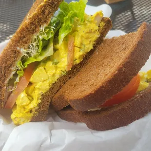Curry chicken sandwich