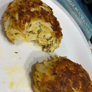 Broiled Jumbo Lump Crab Cakes