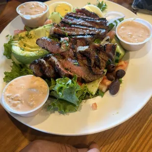Steak avocado salad