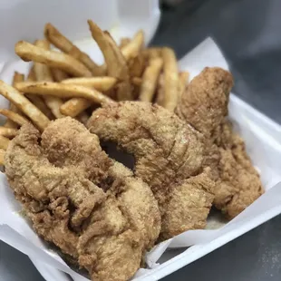 4pc chicken tender with fries