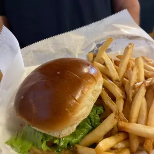 Single cheeseburger in Paradise!